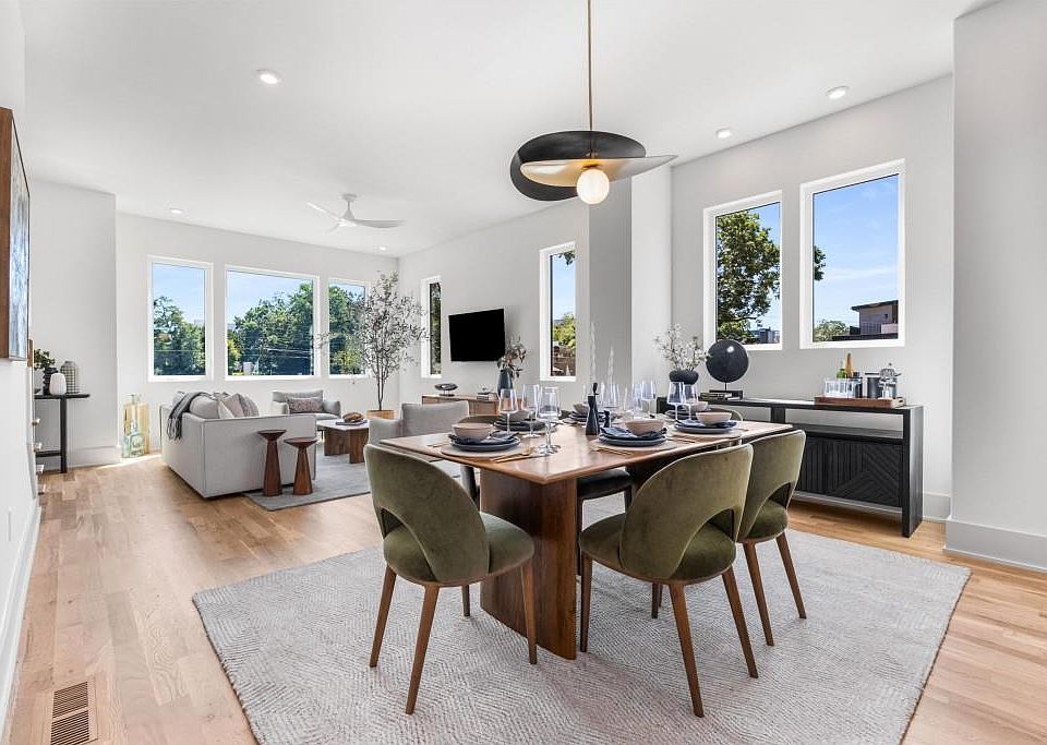 1st image of 404 Linden Ave NE #18
