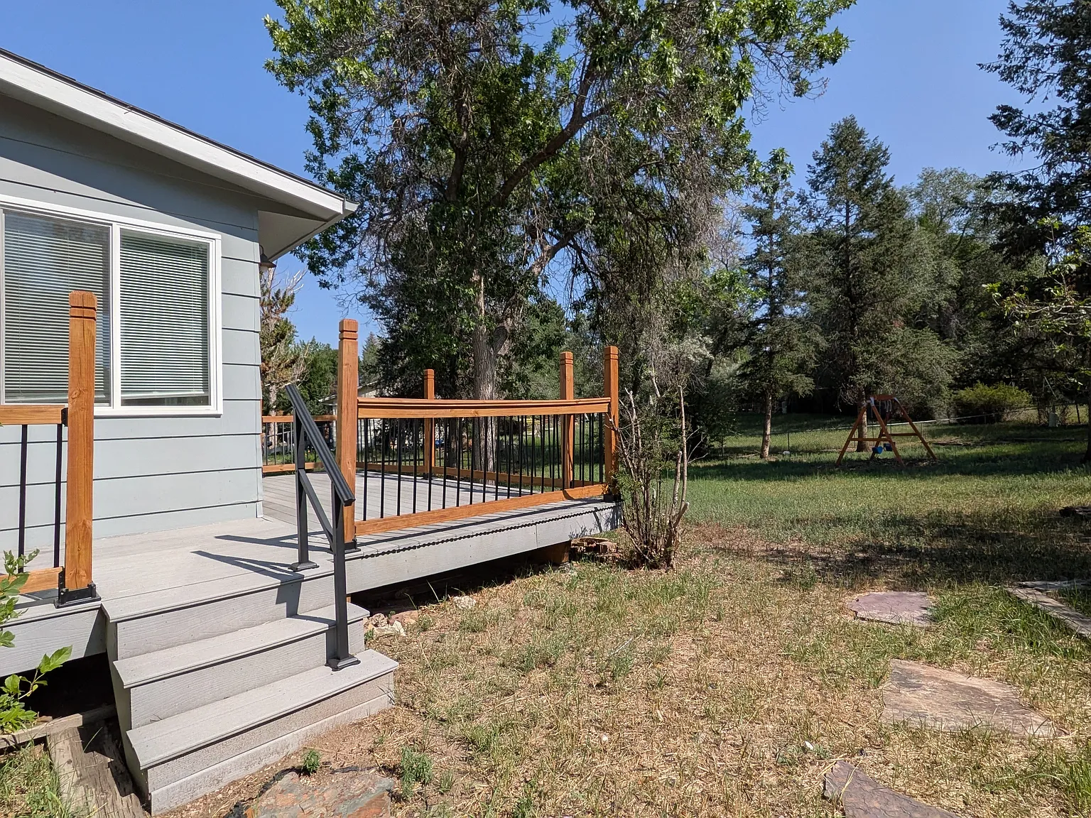 4 bed, 1982 sqft, $2,600 — Photo 2