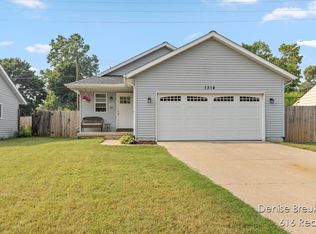 1314 Hollywood St NE, Grand Rapids, MI 49505