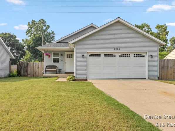 1314 Hollywood St NE, Grand Rapids, MI 49505