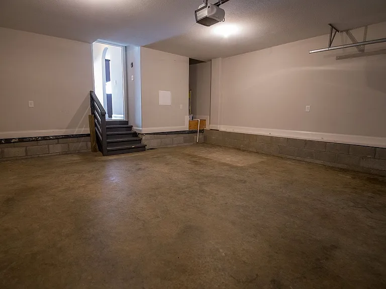 144 Thomas Traylor Ln — Photo 38