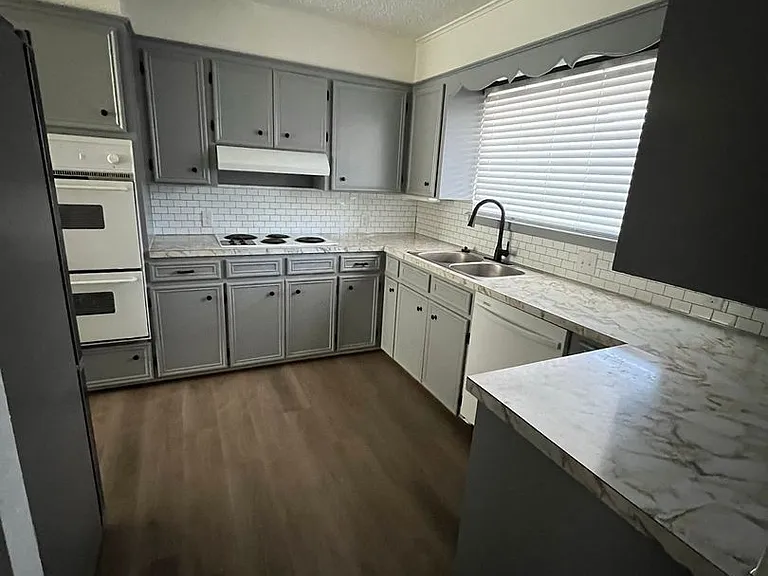 113 Shalimar Dr — Photo 3