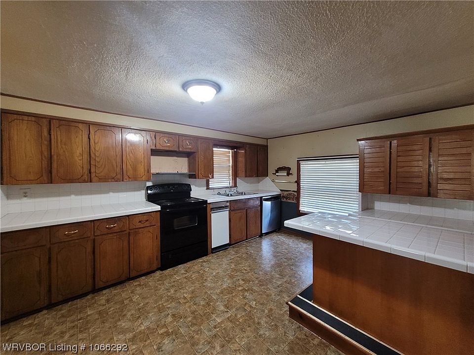 211 E Woodson Ave, Bonanza, AR 72916 MLS 1066292 Zillow