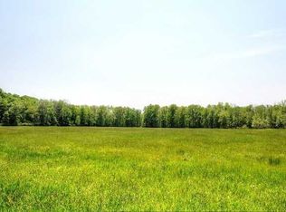 4 Irving Dr, Red Hook, NY 12571