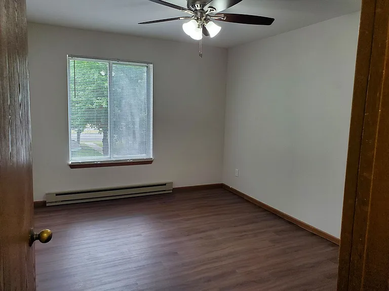 Orchard Village Apartments — Photo 221