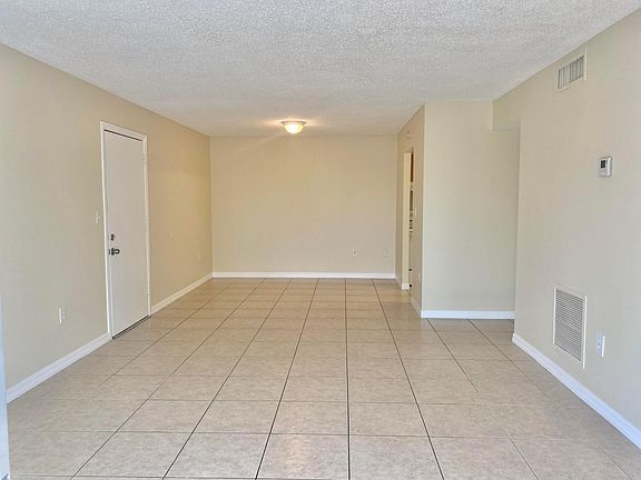 4th image of 405 Executive Center Drive #208