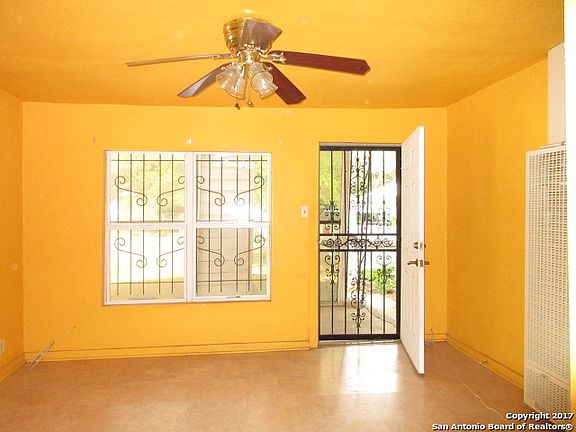 2nd image of 318 S San Bernardo Ave