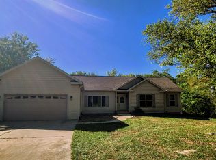 1916 Piatt Rd, Monticello, IL 61856