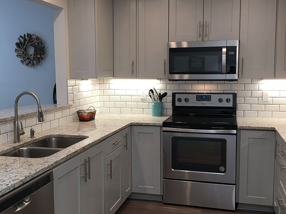1st image of 2241 Ironstone Dr W