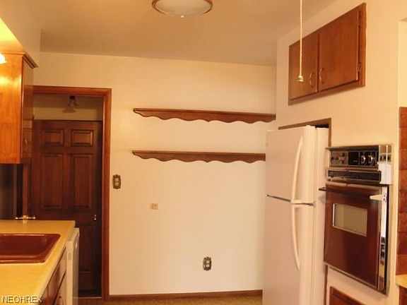 3rd image of 2919 Joseph Pkwy