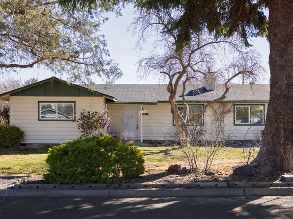 1830 SW 16th St, Redmond, OR 97756