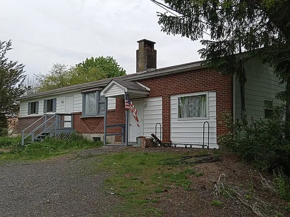 2631 Mountain Rd, Stroudsburg, PA 18360
