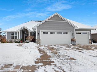 1626 Steiner Ln, Green Bay, WI 54313
