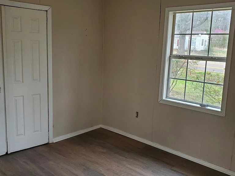 4843 N State St — Photo 2