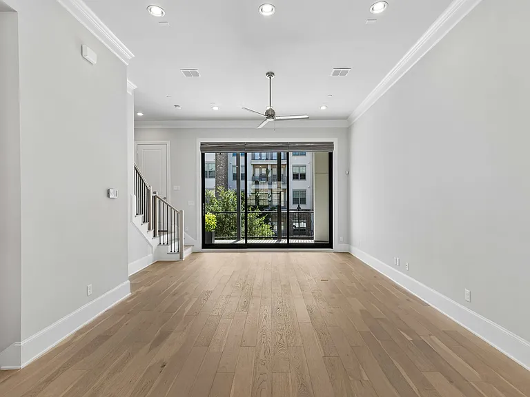 14995 Oak St — Photo 13