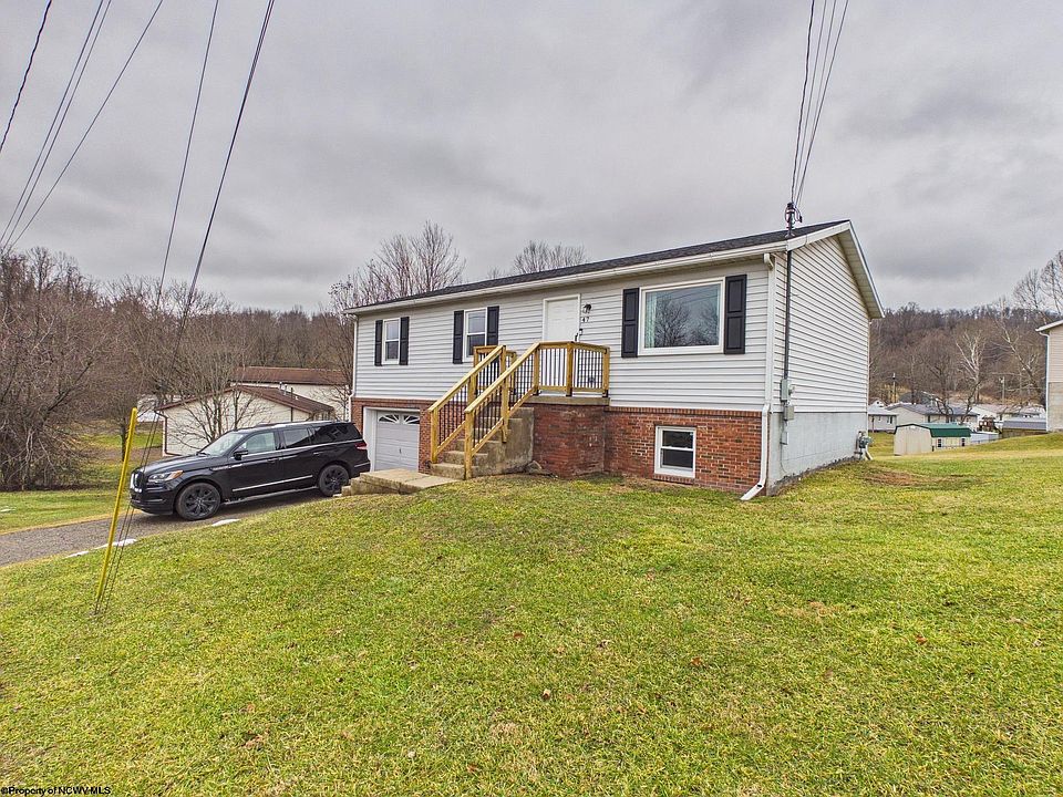 1st image of 47 Brookside Dr