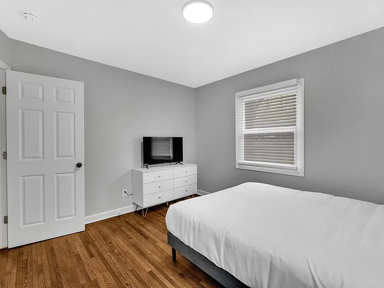 4321 Hancock Ter — Photo 17