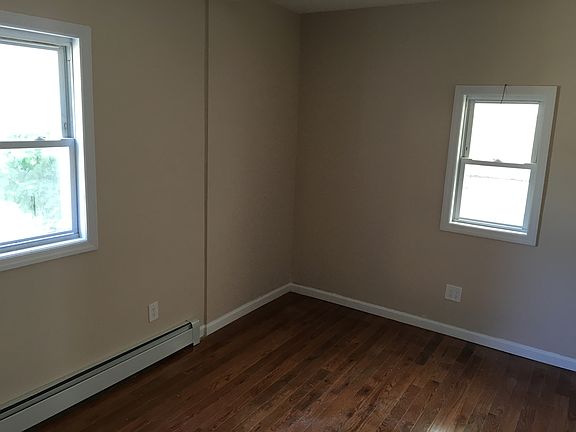 3rd image of 107-55 164 St #1