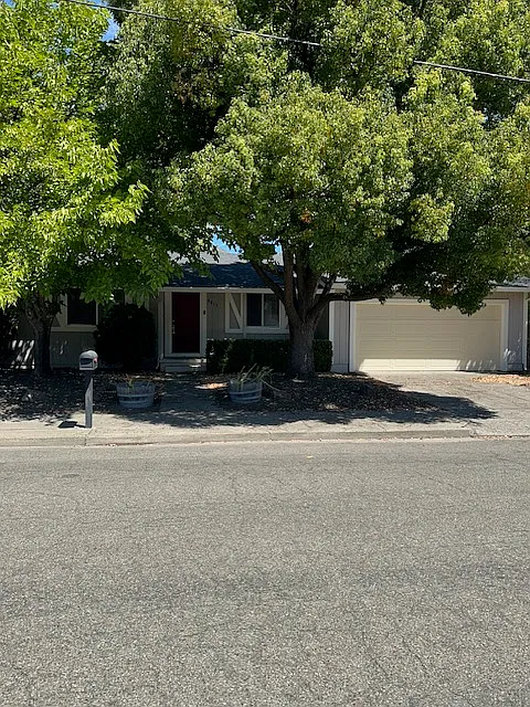 8837 Mission Dr
