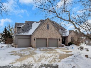 S71W25875 Marsh Ave, Waukesha, WI 53189