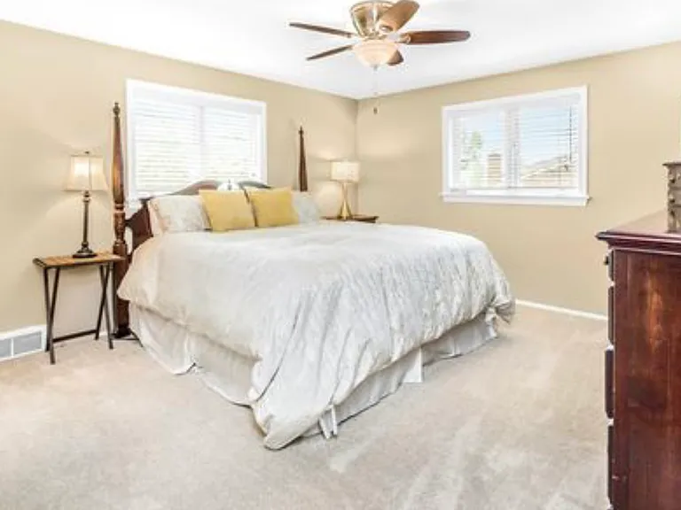 2504 Giant Oaks Dr — Photo 7