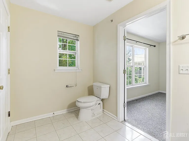 141 Forest Dr #141 — Photo 19