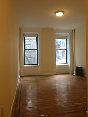 Rented by Town Residential | media 14