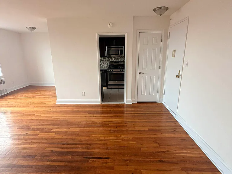 14202 84th Dr #6J — Photo 9