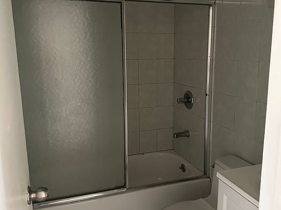2nd image of 41-18 108