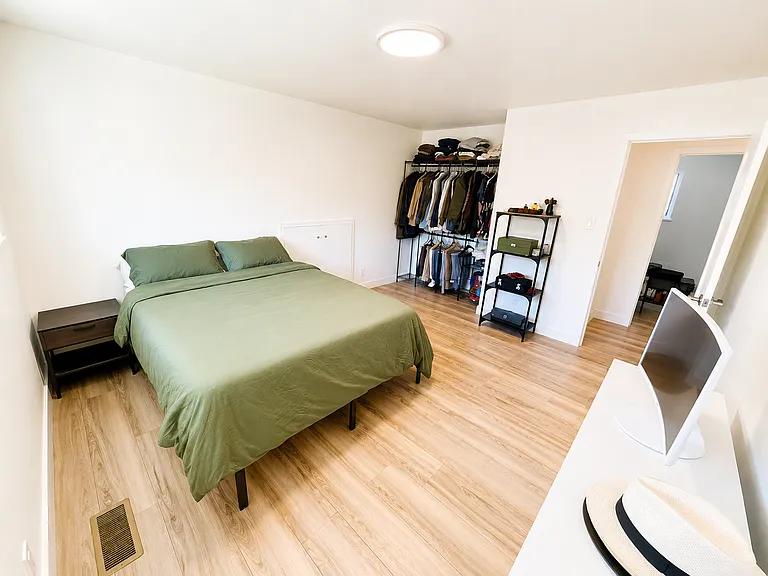 2216 Santa Clara Ave #A — Photo 10