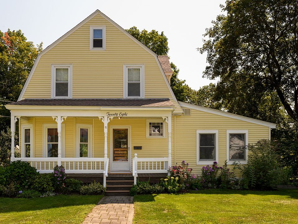 1st image of 28 Holt Rd