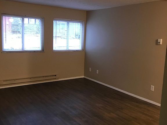 2nd image of 728 Elberon Ave APT 1