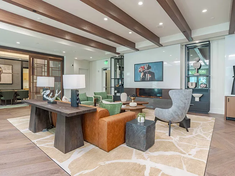 Gables Baldwin Park — Photo 8