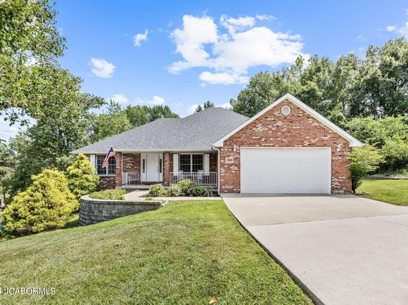 3909 Stoneridge Ct, Jefferson City, MO 65109