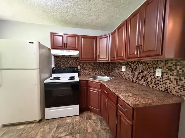 72 Dallas Ave #6A, Waterbury, CT 06705