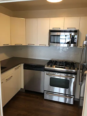 Rented by Real Estate Investors Group LLC | media 12