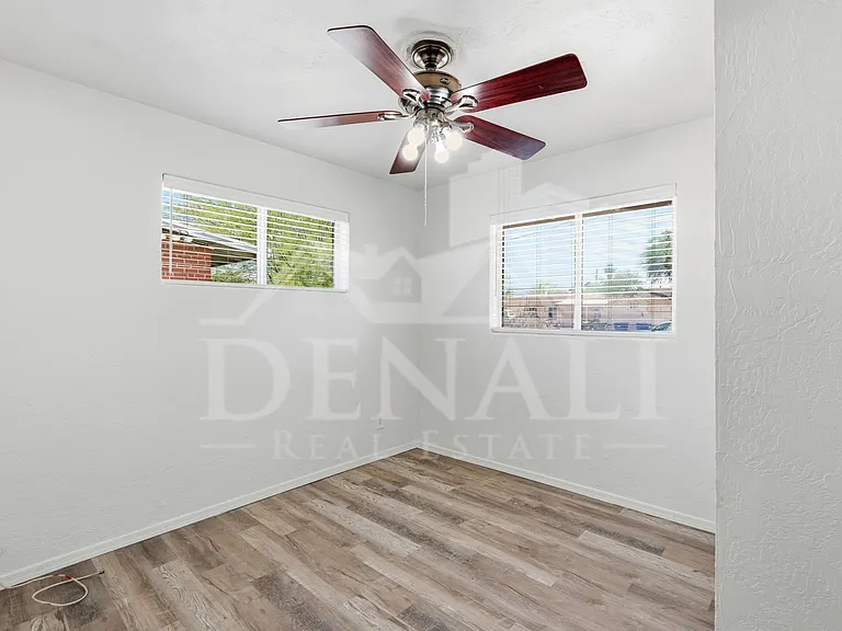 3801 N 4th Ave — Photo 18
