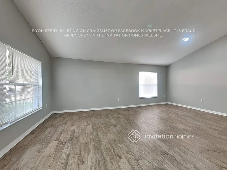 334 Thomasdale Ave — Photo 5