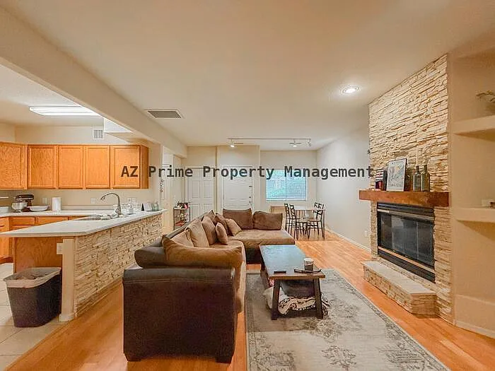 1147 Mary Dr — Photo 15