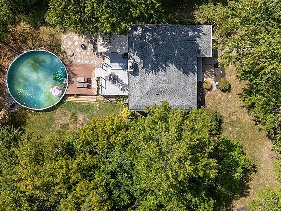 4th image of 5916 McPicken Dr