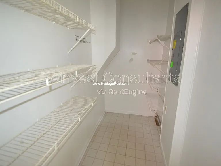239 Forest Ave — Photo 10