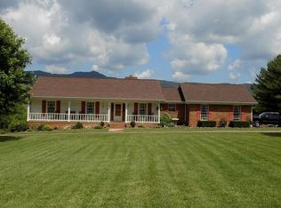 421 Caney Creek Rd, Rogersville, TN 37857