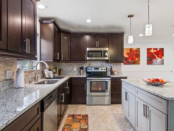 3rd image of 1732 Cinnamon Cir