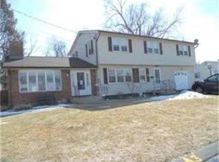 39 Roy St #1, Chicopee, MA 01013