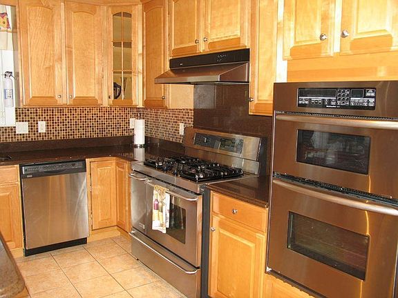 Kitchen 21 x 14