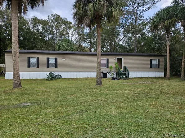935 S Crystal Grove Point, Homosassa, FL 34448