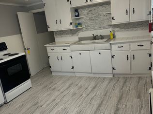 90 Laurel Hill Ave APT C, Pascoag, RI 02859