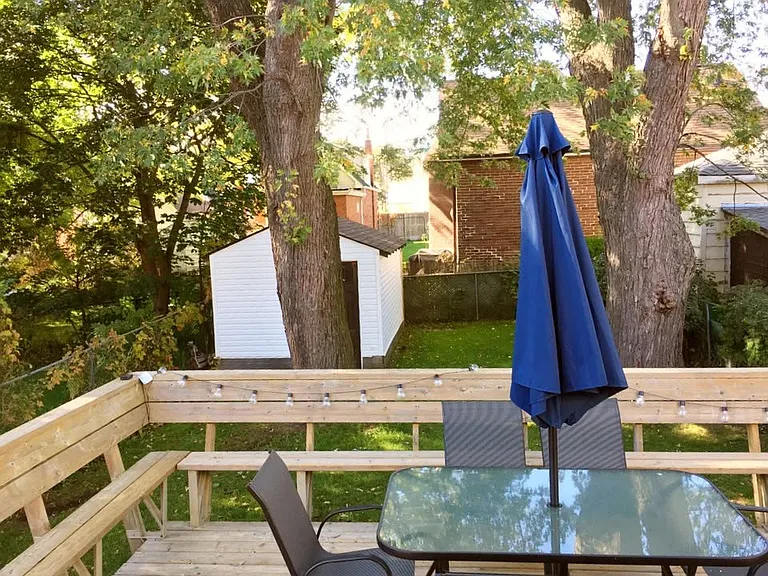 100 Kildonan Dr #2 — Photo 9