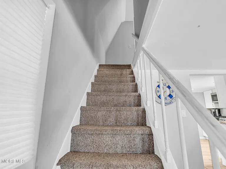 413 Beachfront — Photo 12