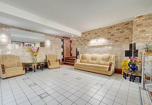 3rd image of 82-40 Austin St APT 6C